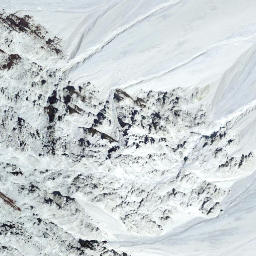 Satellite imagery of Davo Foraz, CH