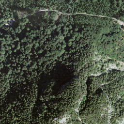 Satellite imagery of Grippelisattel, CH