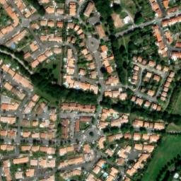 Satellite imagery of Château de La Brossardière, FR