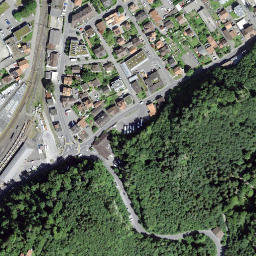 Satellite imagery of Chlyne Ruuge, CH
