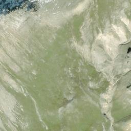 Satellite imagery of Chrummhüreli, CH