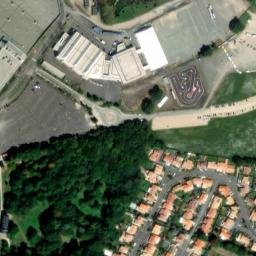 Satellite imagery of Château des Oudairies, FR