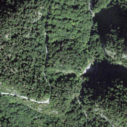 Satellite imagery of Lienegg, CH