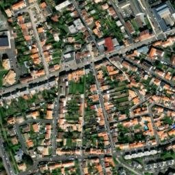 Satellite imagery of Château du Plessis, FR