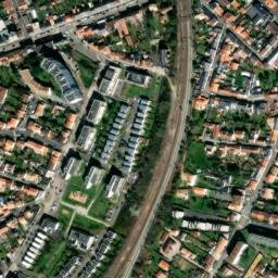 Satellite imagery of Ancien musée municipal de La Roche-sur-Yon, FR