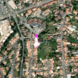 Satellite imagery of Château du Plessis, FR