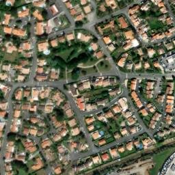 Satellite imagery of Château du Plessis, FR