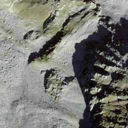 Satellite imagery of Fil da Cazirauns, CH
