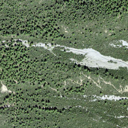Satellite imagery of Chuderas, CH