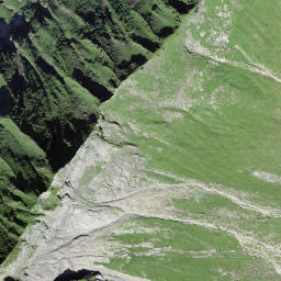 Satellite imagery of Leissiggrat, CH