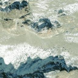 Satellite imagery of Aguoglia d'Es-cha, CH