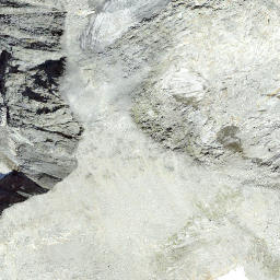 Satellite imagery of Cima di Camadra, CH