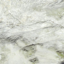 Satellite imagery of Cima di Camadra, CH