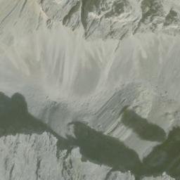 Satellite imagery of Creta della Cianevate, AT