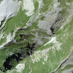 Satellite imagery of Chienegg, CH