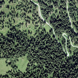 Satellite imagery of Motta Tscharnoz, CH