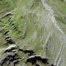 Satellite imagery of Tällilücke, CH