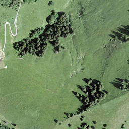 Satellite imagery of La Vudalla, CH