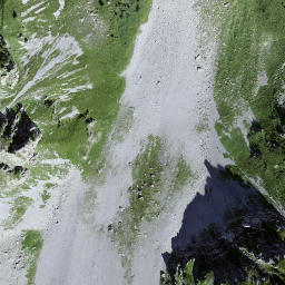 Satellite imagery of Ghudelhoren, CH