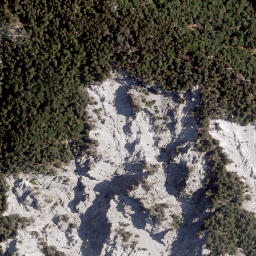 Satellite imagery of cairn, IT