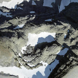 Satellite imagery of Zahmi Frau, CH
