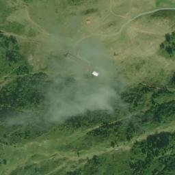 Satellite imagery of L'Uomo, CH