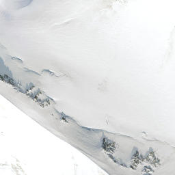 Satellite imagery of Äbeni Flue, CH