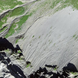 Satellite imagery of Chlyne Loner, CH