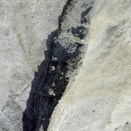 Satellite imagery of Paradieshüreli, CH