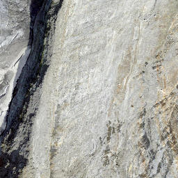 Satellite imagery of Paradieshüreli, CH