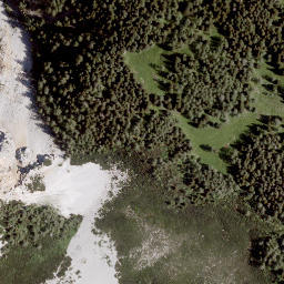 Satellite imagery of Grintoutz, AT