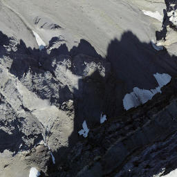 Satellite imagery of Hindere Loner, CH