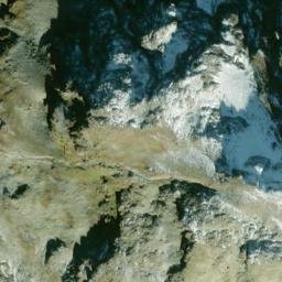 Satellite imagery of Il Corn, CH