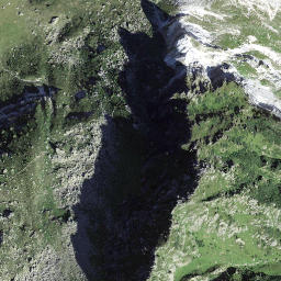 Satellite imagery of Vanit, Passo, CH
