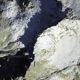 Satellite imagery of Cima dei Toroi, CH