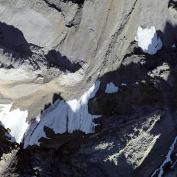 Satellite imagery of Vordere Loner, CH