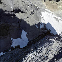 Satellite imagery of Vordere Loner, CH