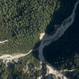 Satellite imagery of cairn, IT