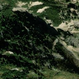 Satellite imagery of Chapütschöl, CH