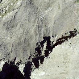 Satellite imagery of Cima di Balniscio, CH