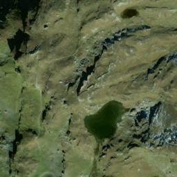 Satellite imagery of Ils Homins, CH