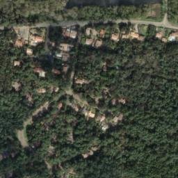 Satellite imagery of Abbaye royale Notre-Dame de Lieu-Dieu, FR