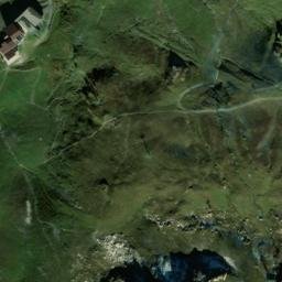 Satellite imagery of Ils Homins, CH