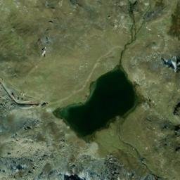 Satellite imagery of Ils Homins, CH