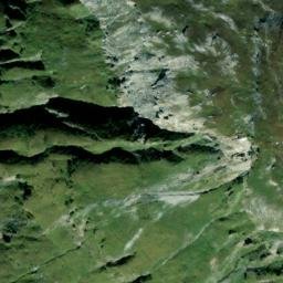 Satellite imagery of Crap da Chüern, CH