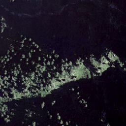 Satellite imagery of Fil de Ciar, CH