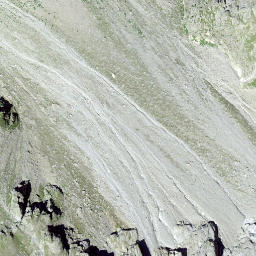 Satellite imagery of Scima di Rügiul, CH