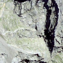 Satellite imagery of Scima di Rügiul, CH