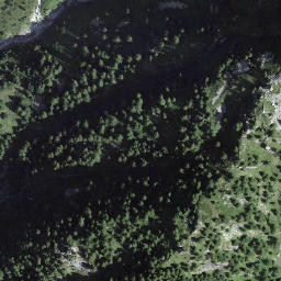 Satellite imagery of Matüra, CH