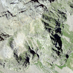 Satellite imagery of Scima di Rügiul, CH
